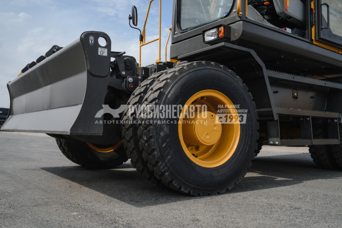 Купить Экскаватор колесный LGCE E7150H (Квик-каплер гидр, Двухпоточная гидролиния (X3)) в компании Русбизнесавто - изображение 8