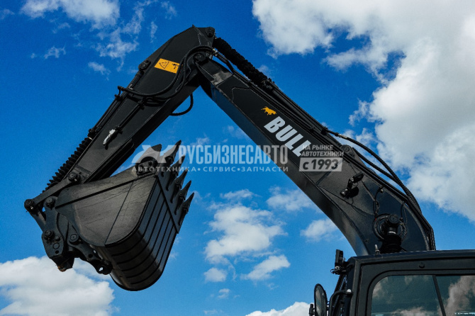 Купить Экскаватор колесный BULL EW180-PLUS в компании Русбизнесавто - изображение 6
