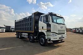 Самосвал FAW J6 (8х4) б/у (2022 г., 63 169 км.)(7808) - новая резина зад. ось.